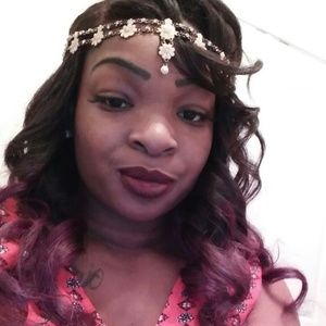 Meet your Posher, Kendra