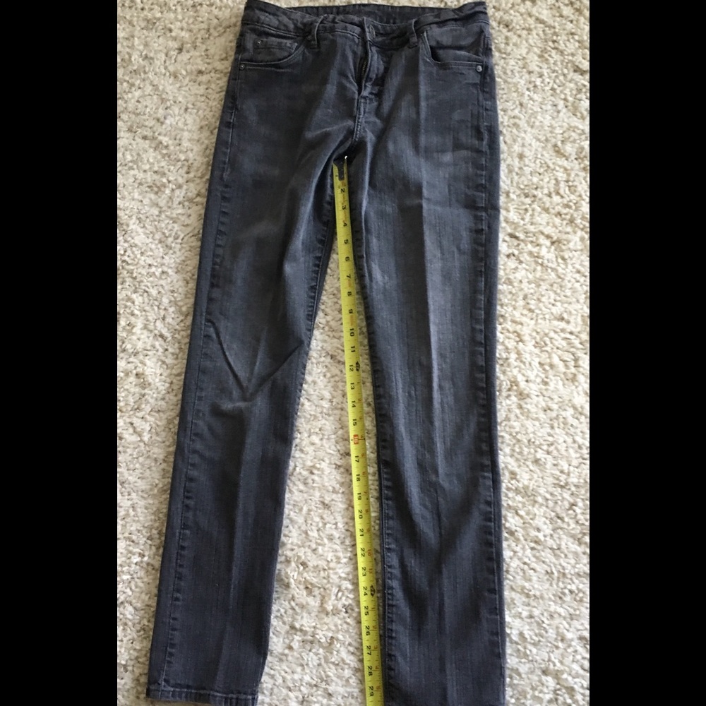 DONATING 3/12! Common Genes size 4 light black.