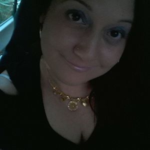 Meet your Posher, Thea