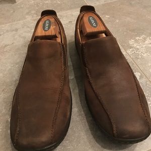 Born size 9.5 slip on rustic brown leather shoes