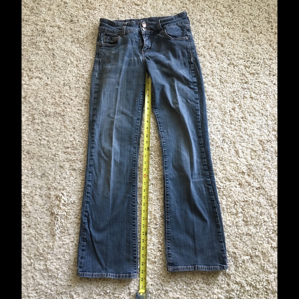 DONATING 3/12!  Common Genes jeans size 4, 30".