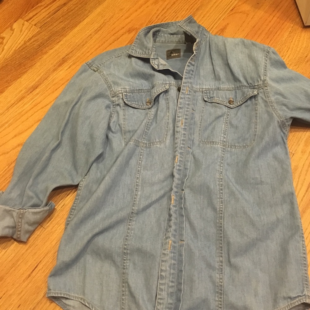 Liz wear jean shirt. five 5$ items for $13