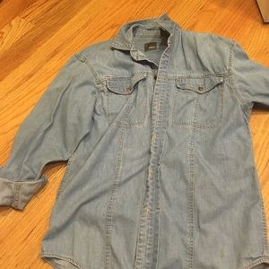 Liz wear jean shirt. five 5$ items for $13