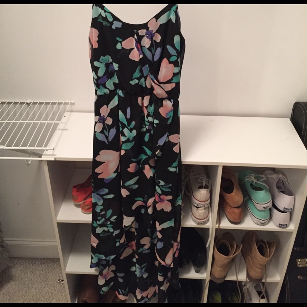 Floral dress, high-low hem