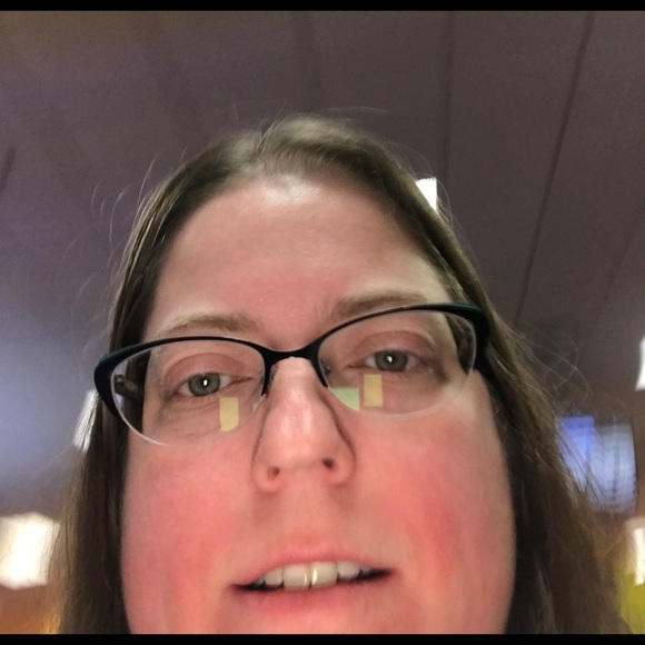 Meet your Posher, Tammy - Picture 1 of 1