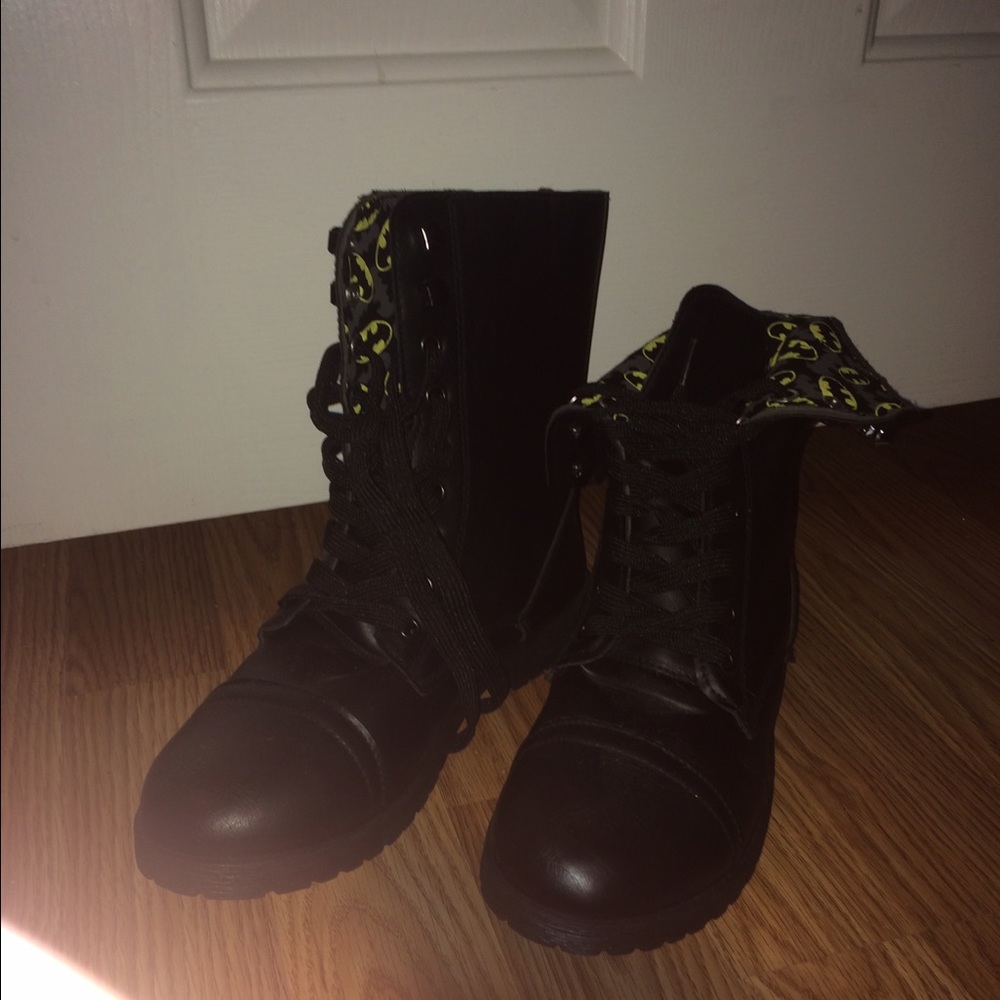 Batman combat boots