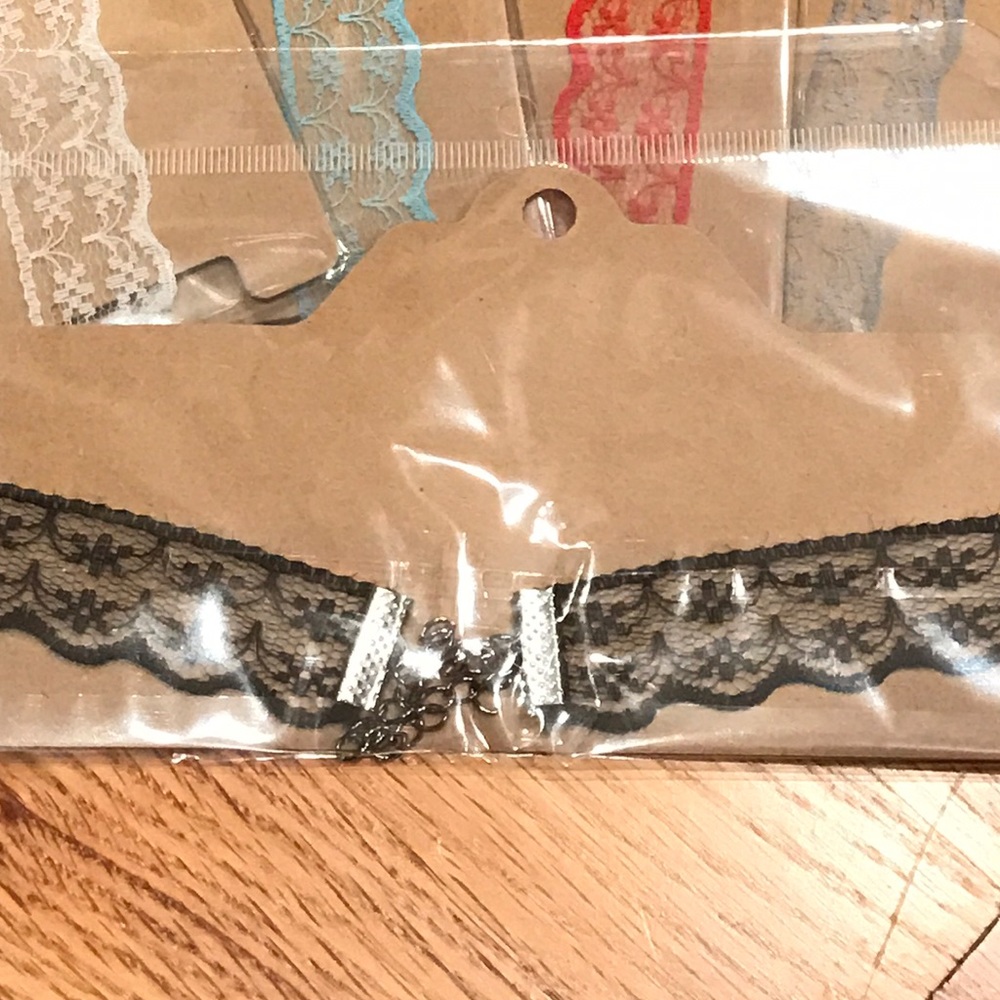 NEW 11 Lace Chokers in assorted colors - 11 necklaces - Picture 4 of 4