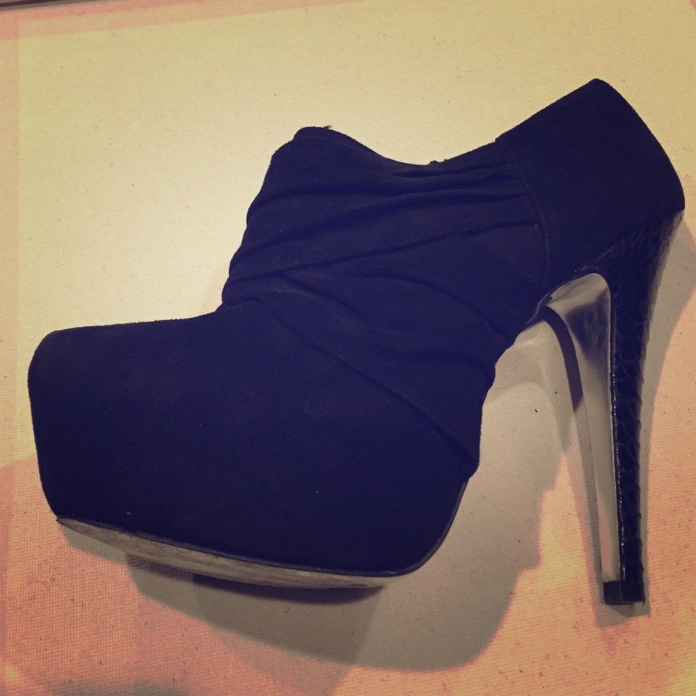 H by Halston Black Booties