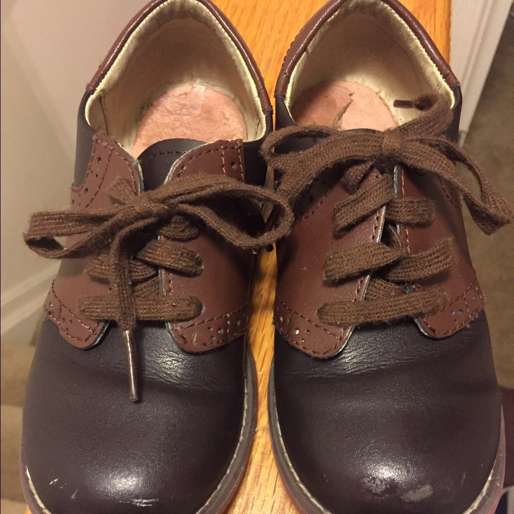Toddler shoes size 11