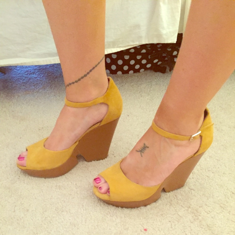 Sole Society Seude Platforms