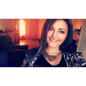 Meet your Posher, Sydney