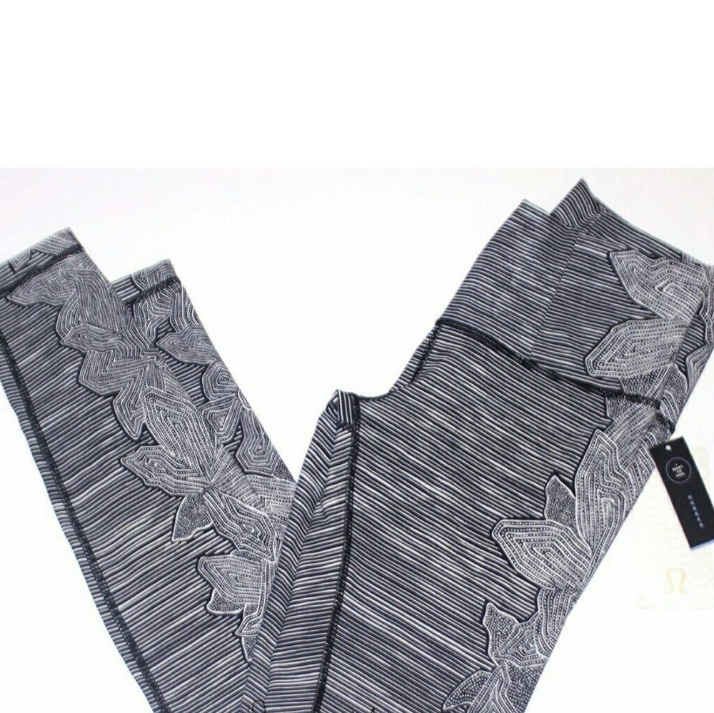 Lululemon dottie tribe wunder under