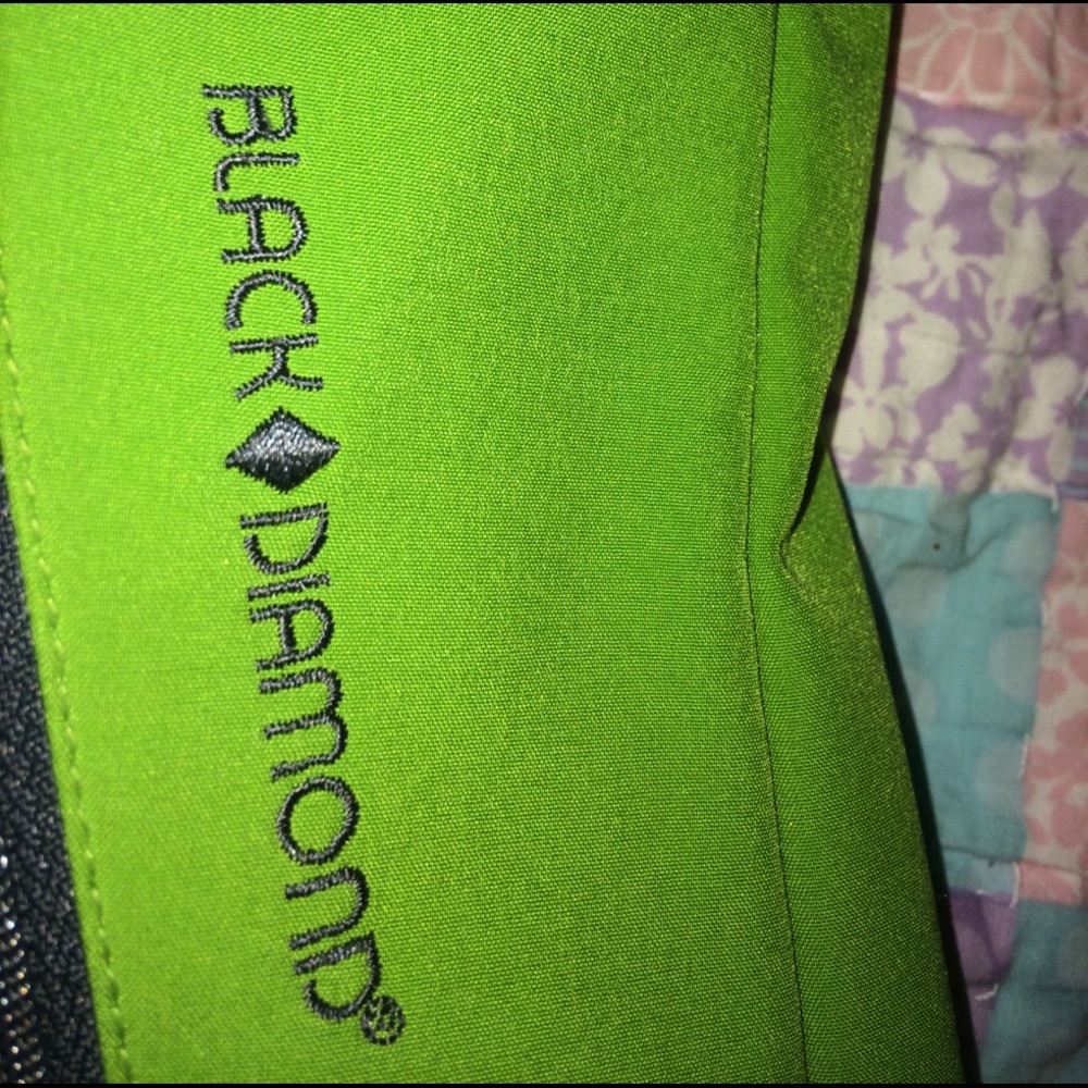 Women's Rain coat - Picture 3 of 4