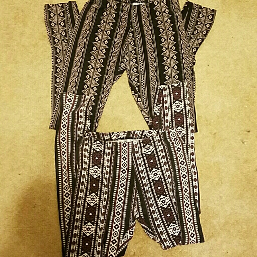 2 pair Charlotte Russe leggings