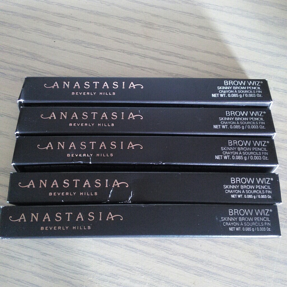 Anastasia brow wiz, Caramel