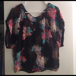 American Eagle floral print blouse