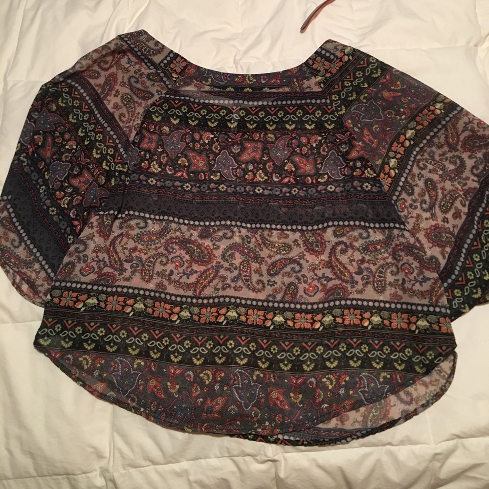 Love culture pull over sheer top!