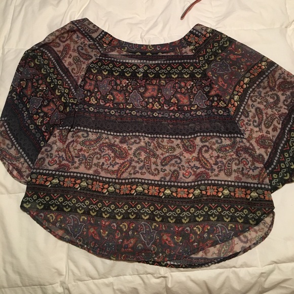 Love culture pull over sheer top! - Picture 1 of 1