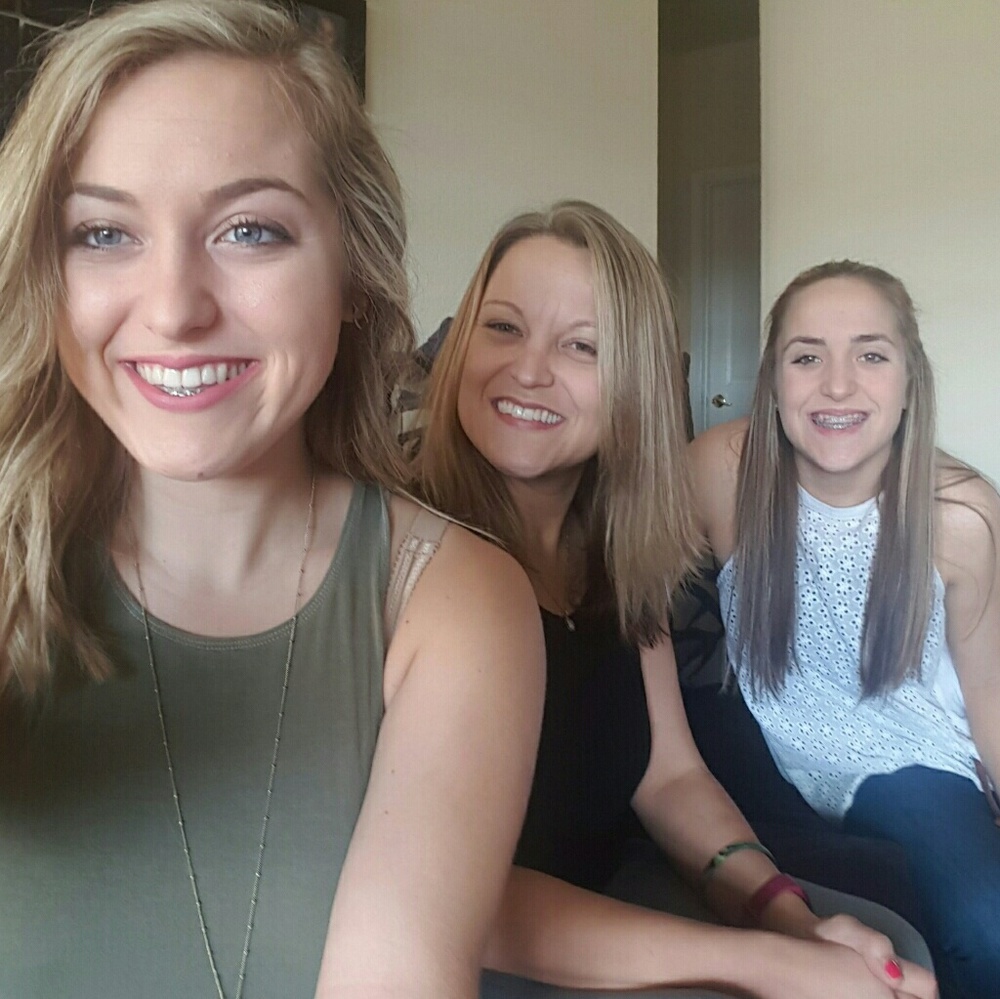 Meet your Posher, Melissa