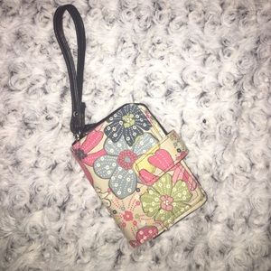 Wristlet wallet