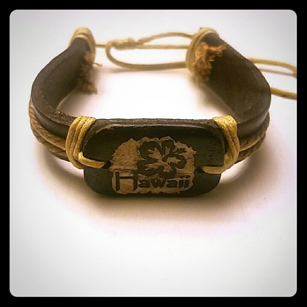 Hawaii lace up bracelet