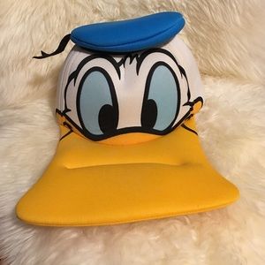 Disney Donald duck hat🐣