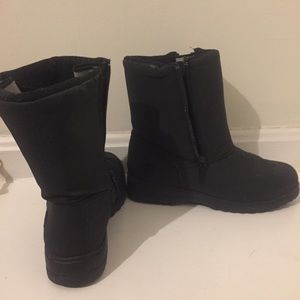 Totes snow boots