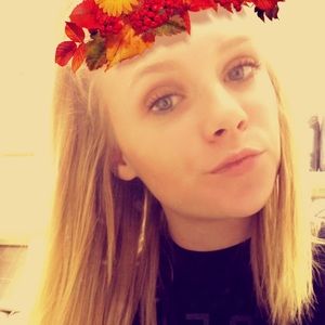 Meet your Posher, Caroline