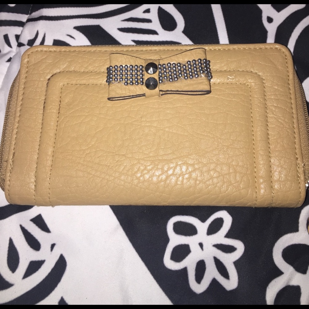 Jessica Simpson Wallet