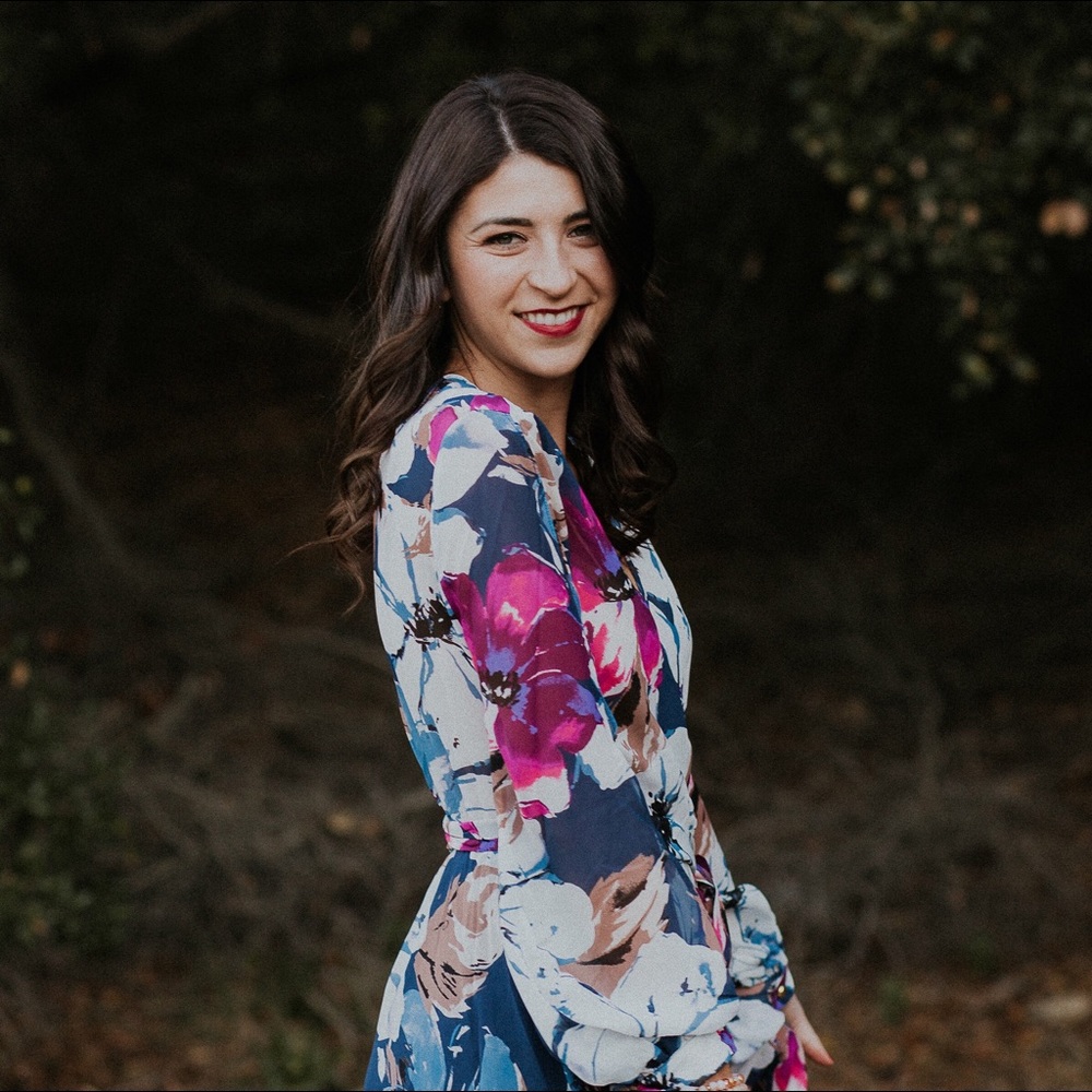 Meet your Posher, Laura