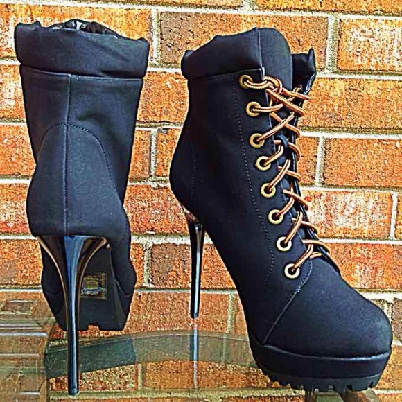 BLACK STILETTO SUEDE PLATFORM BOOTIE - Picture 4 of 4