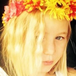 Meet your Posher, Abi