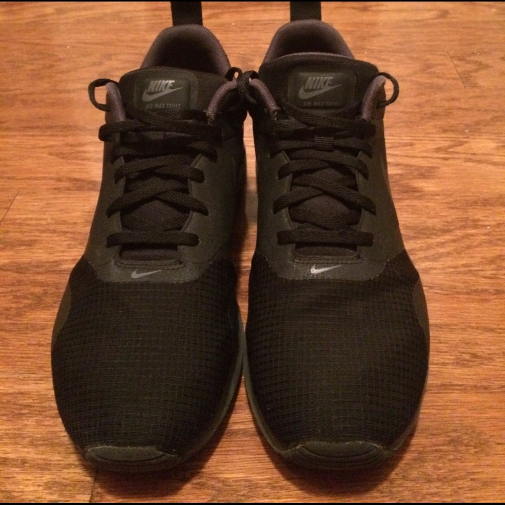 Nike AIR MAX Travas