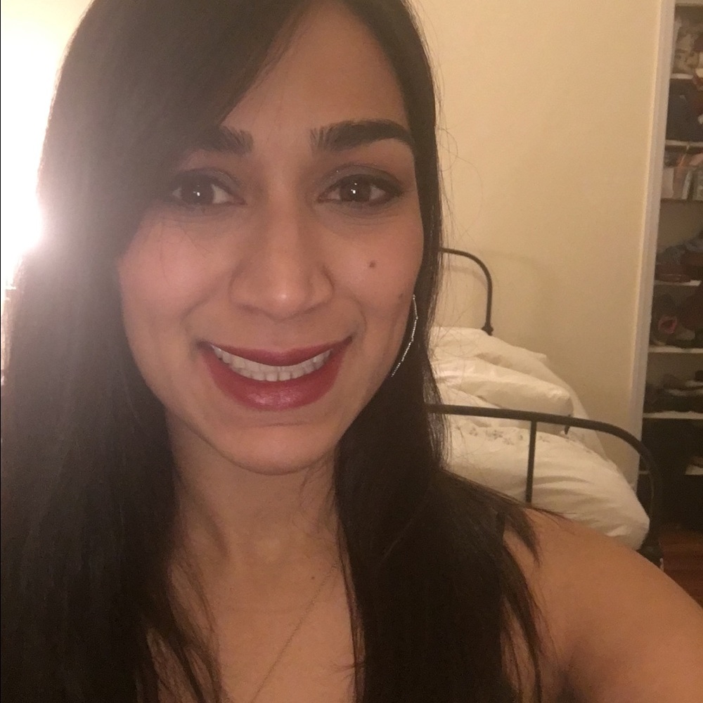 Meet your Posher, Sanamantha