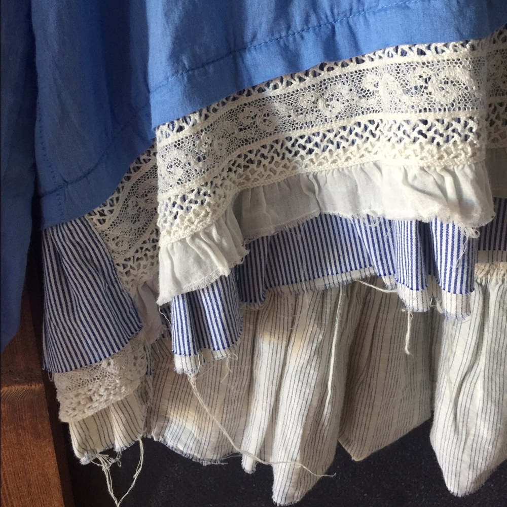 Anthro Holding Horses size 4 top EUC - Picture 3 of 5