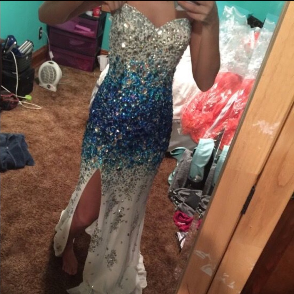 Mermaid style prom dress