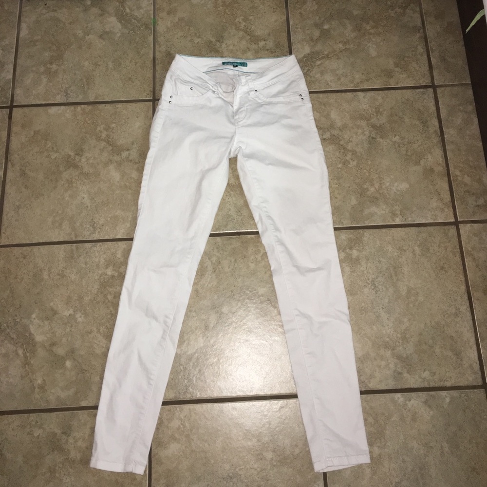 Wanna Betta Butt? Super skinny jeans.
