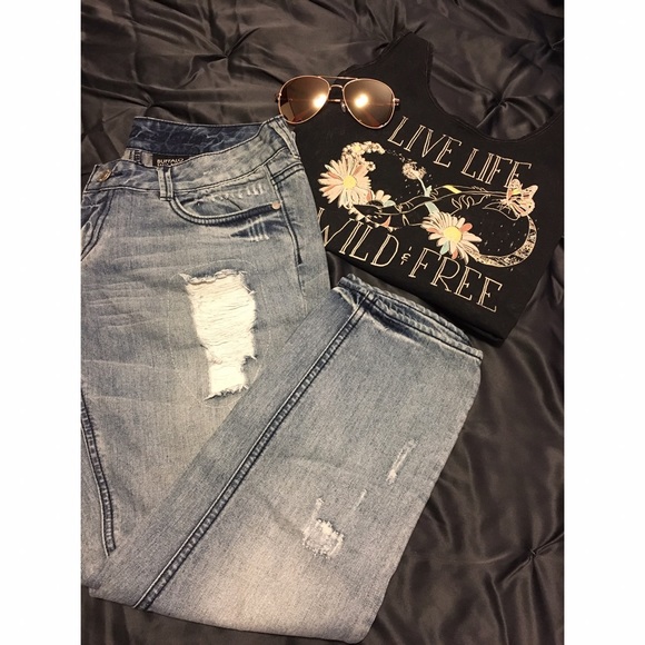 Buffalo David Bitton Denim - Buffalo David Bitton Capri Destroyed Jeans