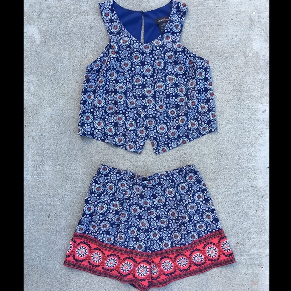 Printed Two Piece Set - Picture 2 of 3