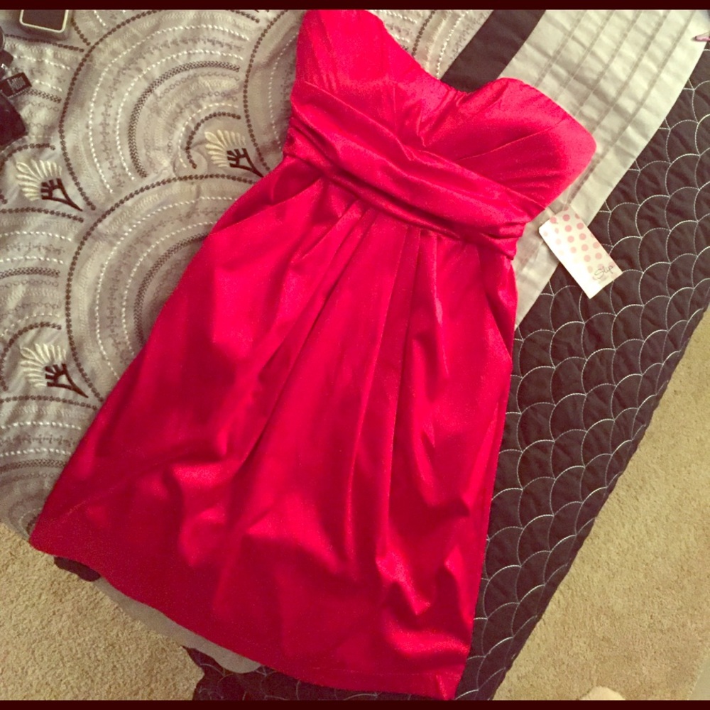 Classy Red Dress with bow tie back