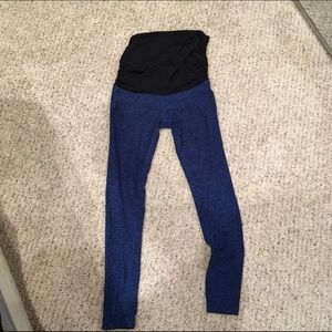 Beyond the bump yoga pants size medium maternity