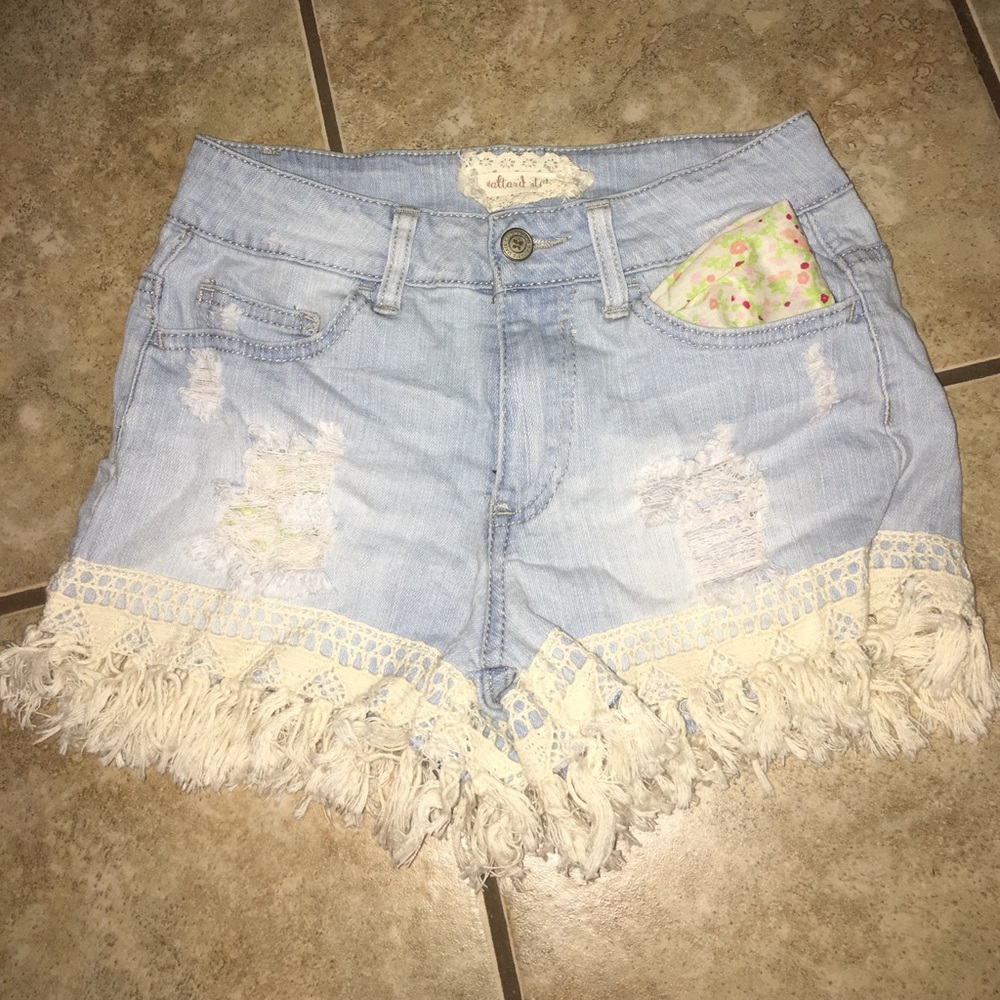 Altar'd State Shorts