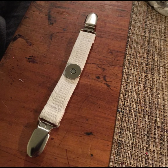 7"dress cinch clip with interchangeable flowers! - Picture 3 of 6