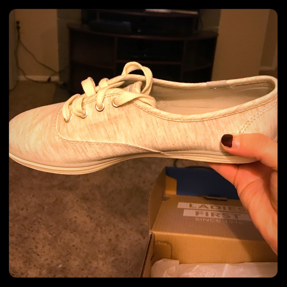 Light Grey Jersey Knit Keds Size 7