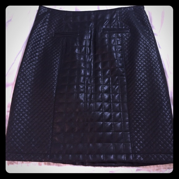 Black leather skirt from Ann taylor size 0! NWT. - Picture 1 of 3