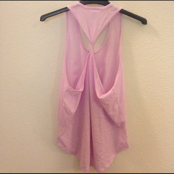 🎈🆕 PINK Victoria's Secret twisted racer back top - Picture 4 of 6