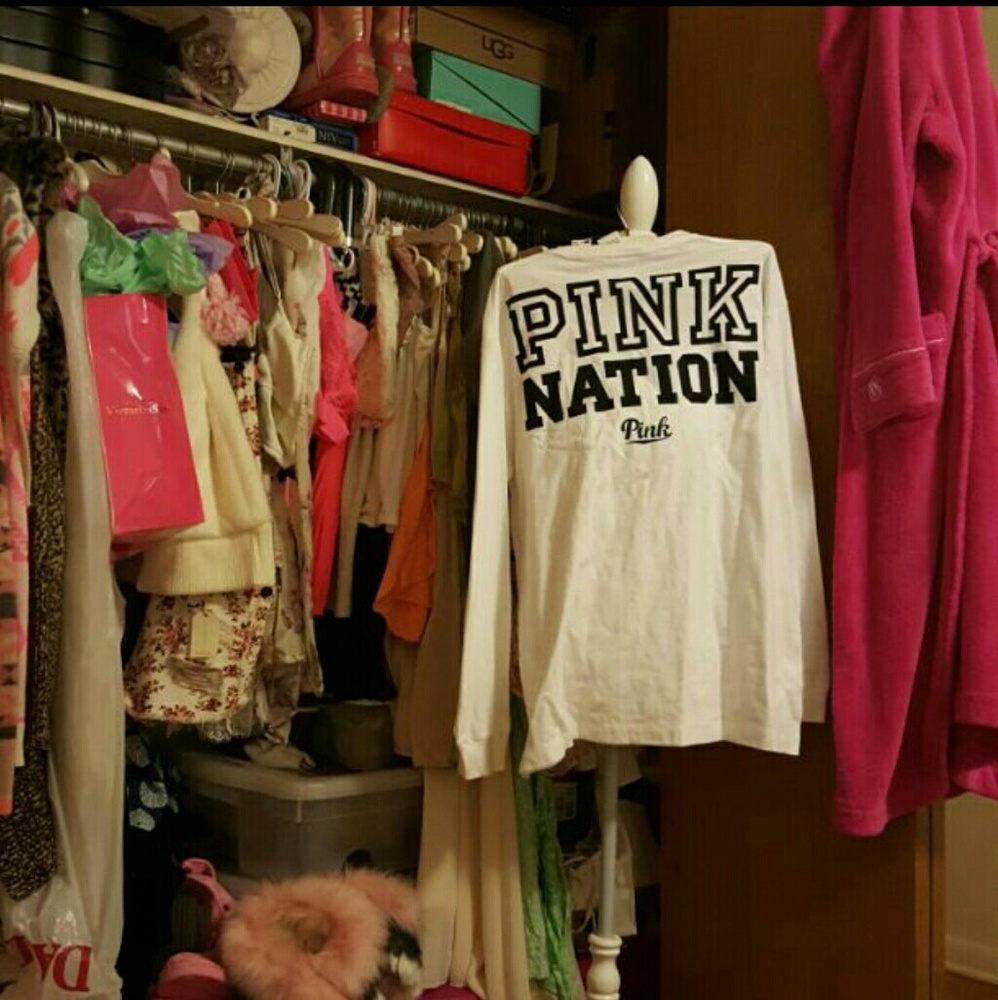 SOLD New VS PINK Campus Pocket Tee
