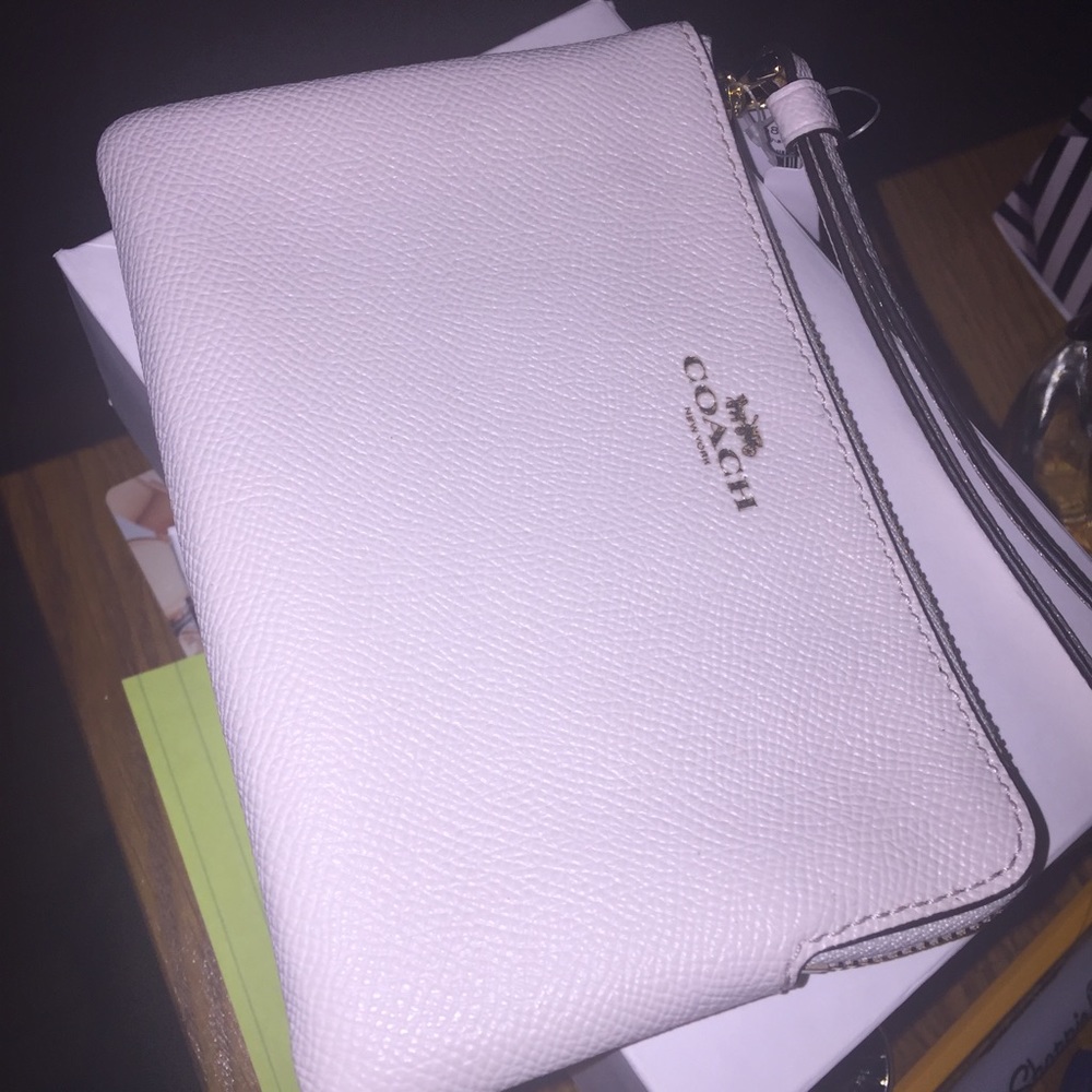 Coach Leather Crossgrain Wristlet- Cream