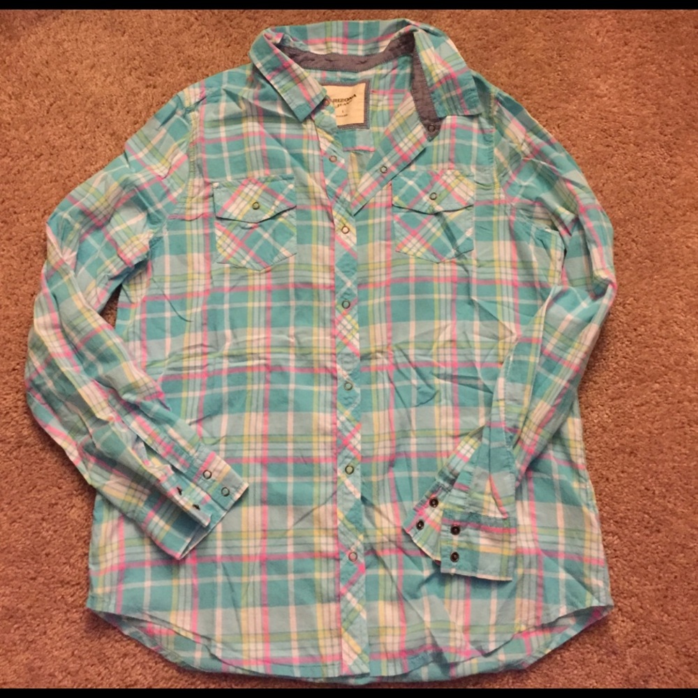 Arizona plaid button up shirt