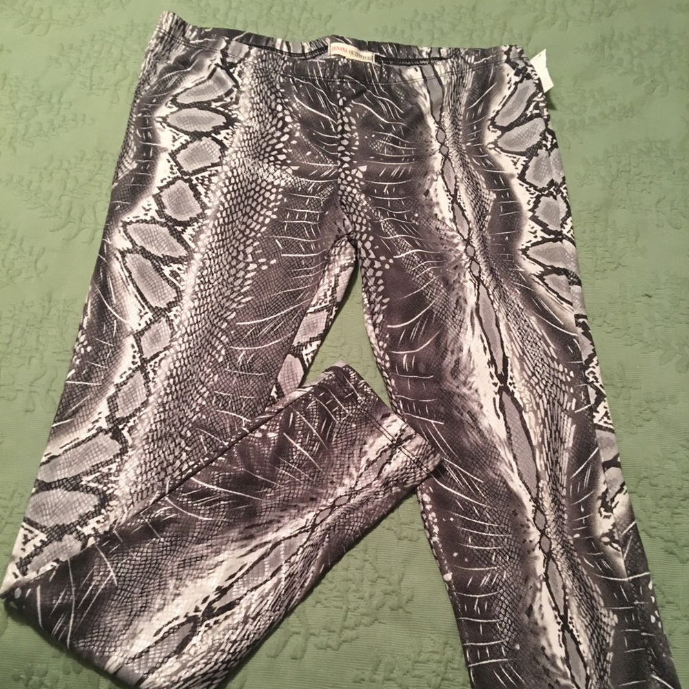 Snakeskin print leggings